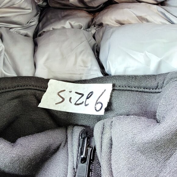 Lululemon Women's Black Goose Down Hood Hybrid Full Zip Quilted Puffer Jacket 6 - Picture 8 of 9